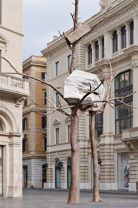 Rome Unveils Giuseppe Penone Sculpture, the City’s First